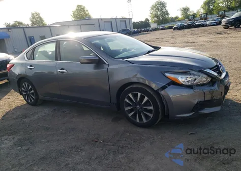 2016 Nissan Altima 2.5 z USA, uszkodzony, nr VIN 1N4AL3AP1GC252038